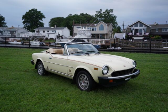 1982 Fiat Spider Turbo 1982 Fiat 124 Spider Spider 2000 Turbo