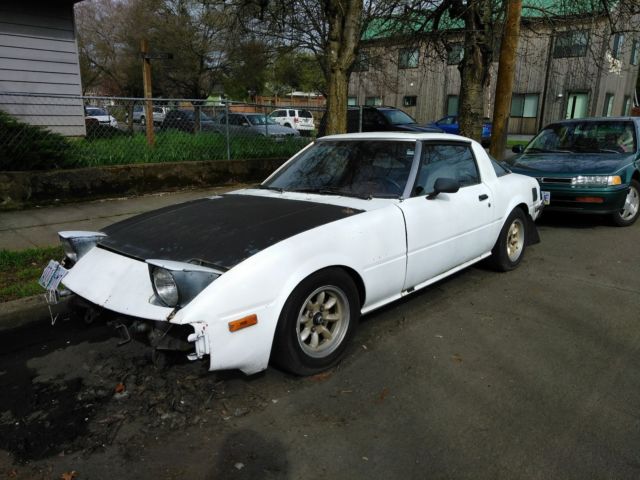 1982 First Gen FB1. DOES NOT RUN. Has 13k Rebuild + LSD Differential (drifting) 1982 Mazda RX-7 2dr Coupe