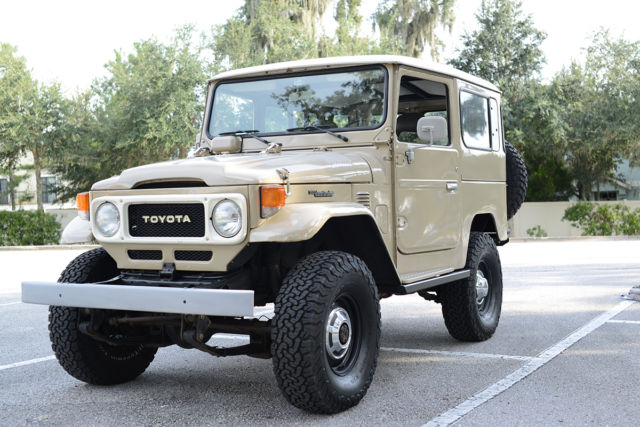 1982 fj40 Very clean, new paint, interior tires Rare Find 1982 Toyota Land Cruiser