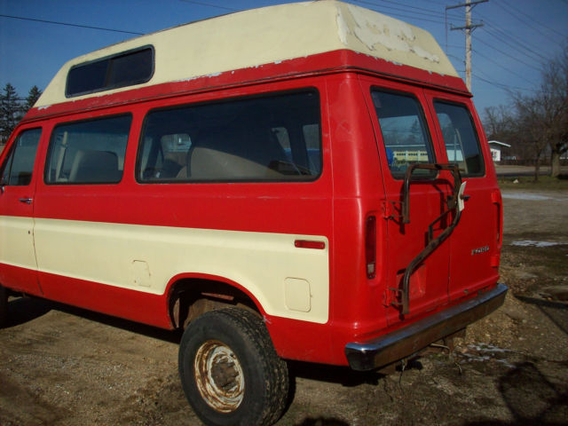 1982 Ford E-Series Van - photo 2