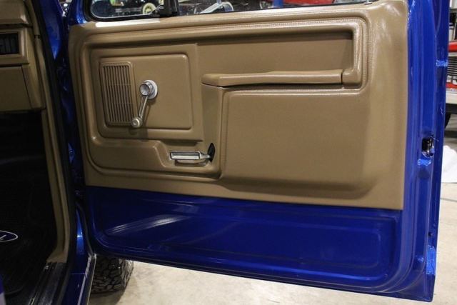 1982 Ford Bronco -- - photo 9