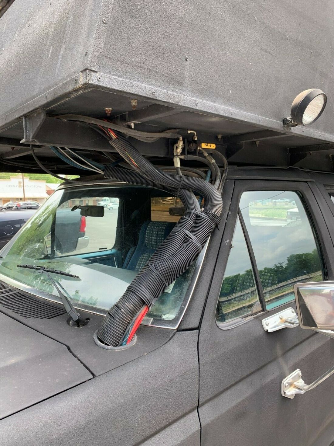 1982 Ford Bronco - photo 2