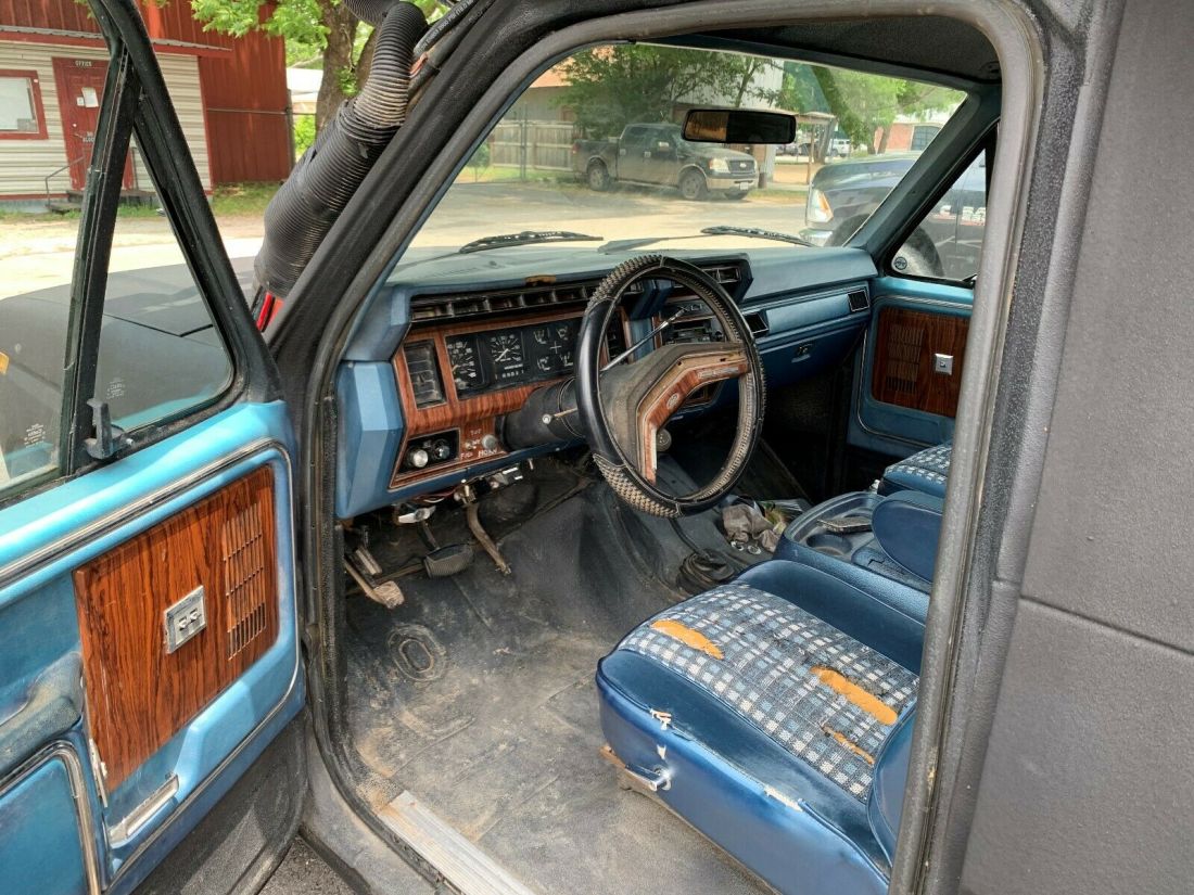1982 Ford Bronco - photo 3
