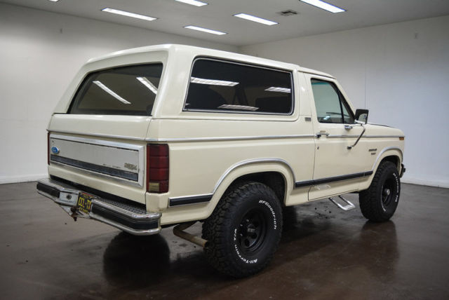 1982 Ford Bronco -- - photo 7