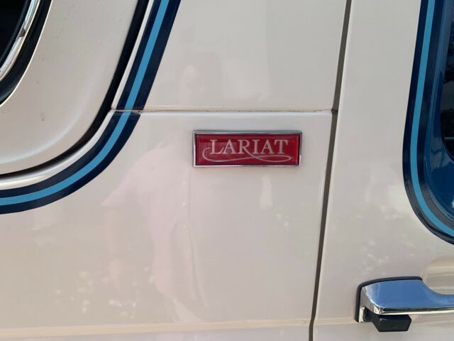 1982 Ford Bronco LARIAT - photo 10