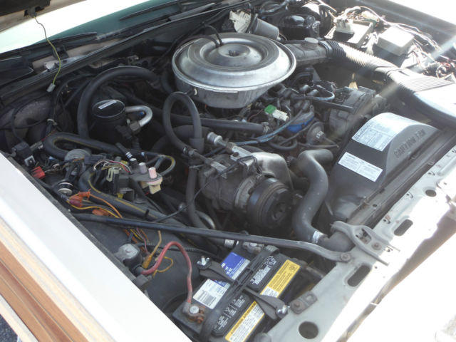 1982 Ford Crown Victoria - photo 11