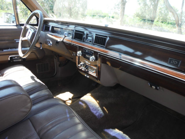 1982 Ford Crown Victoria - photo 4