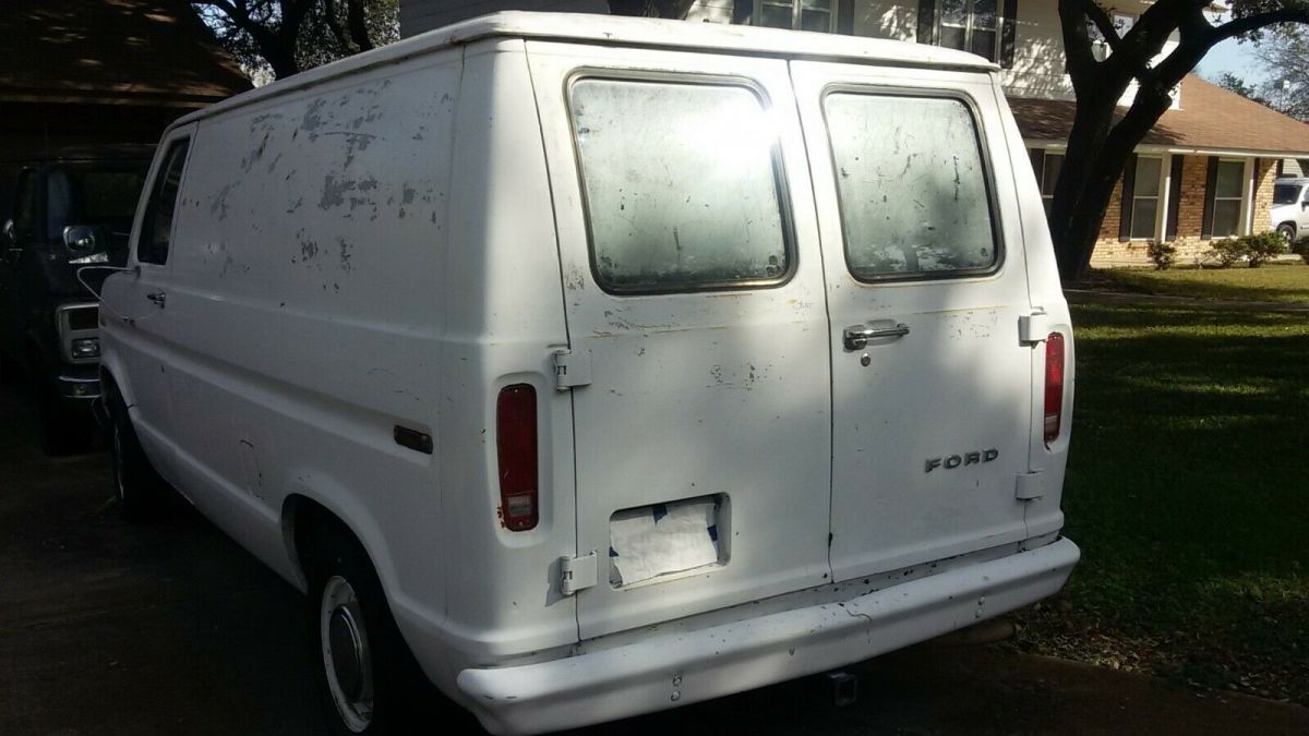 1982 Ford E-Series Van - photo 4