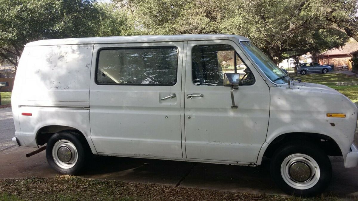 1982 Ford E-Series Van - photo 5