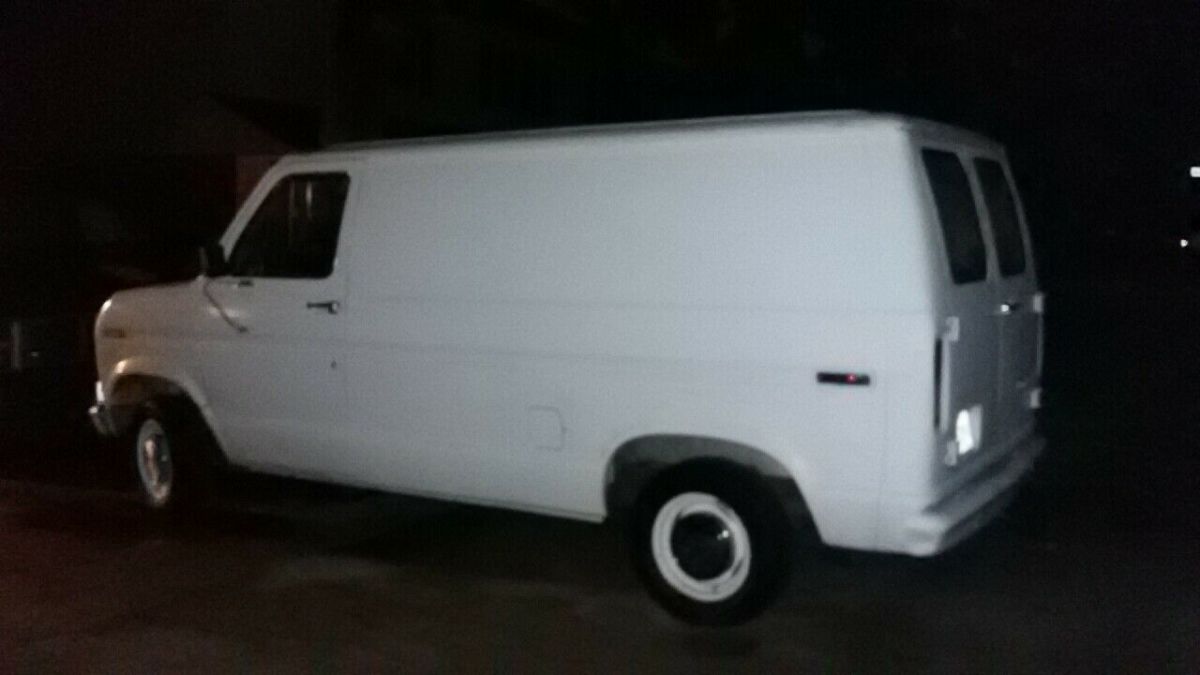 1982 Ford E-Series Van - photo 7