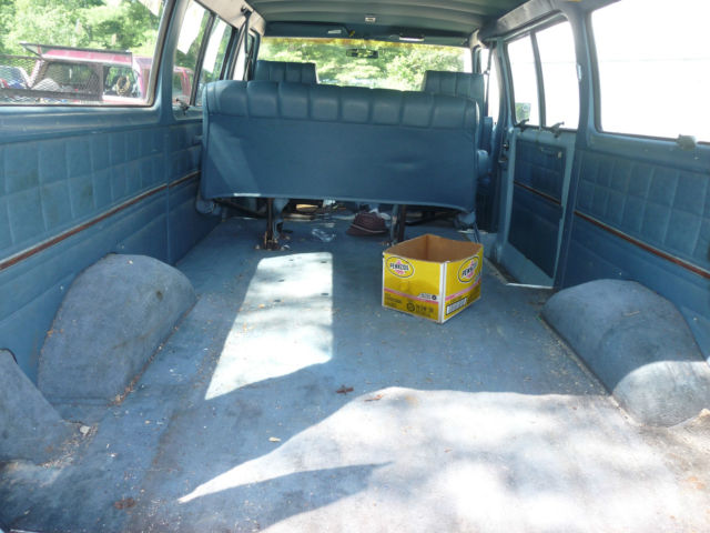 1982 Ford E-Series Van - photo 6