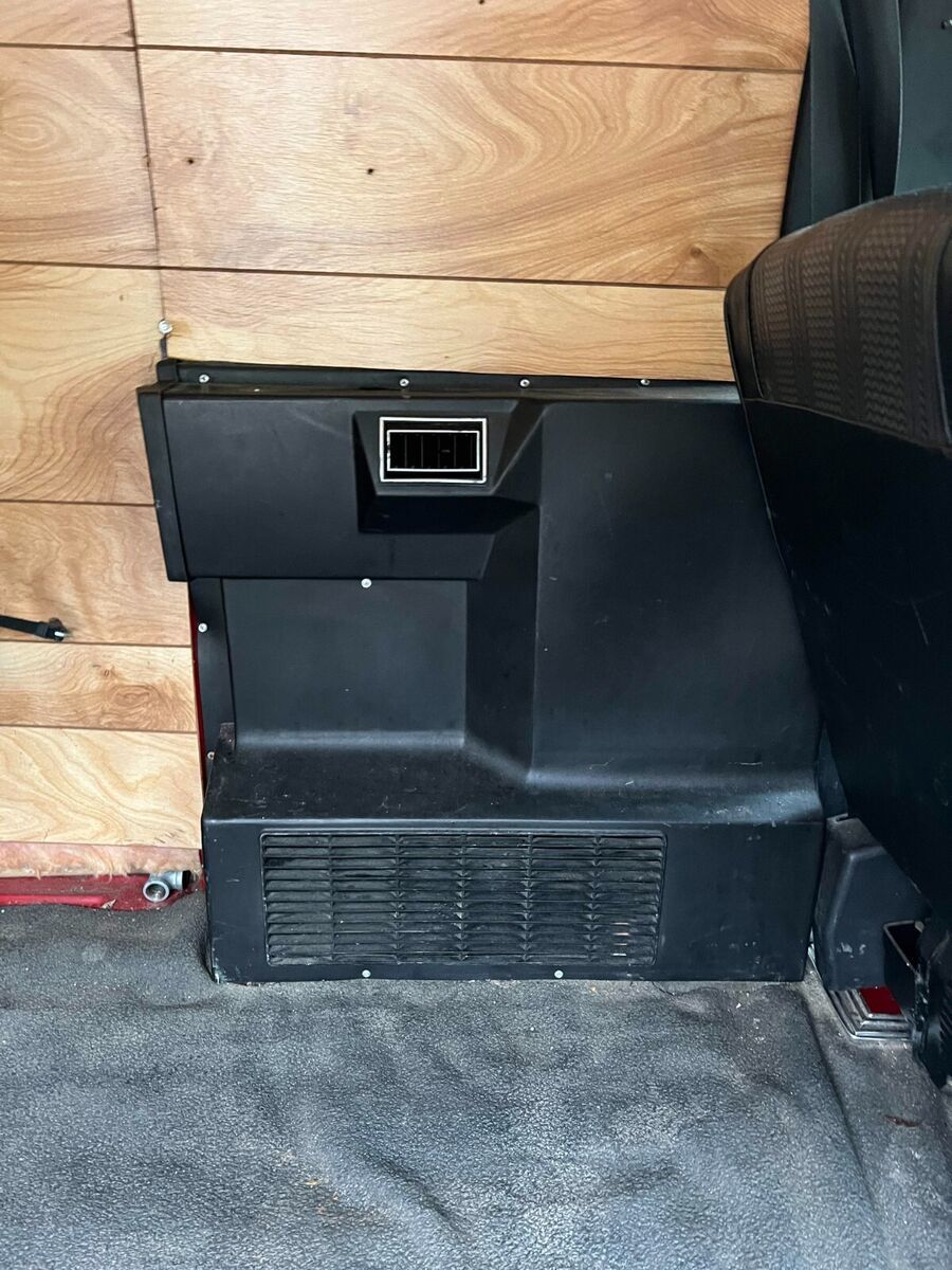 1982 Ford E-Series Van - photo 10