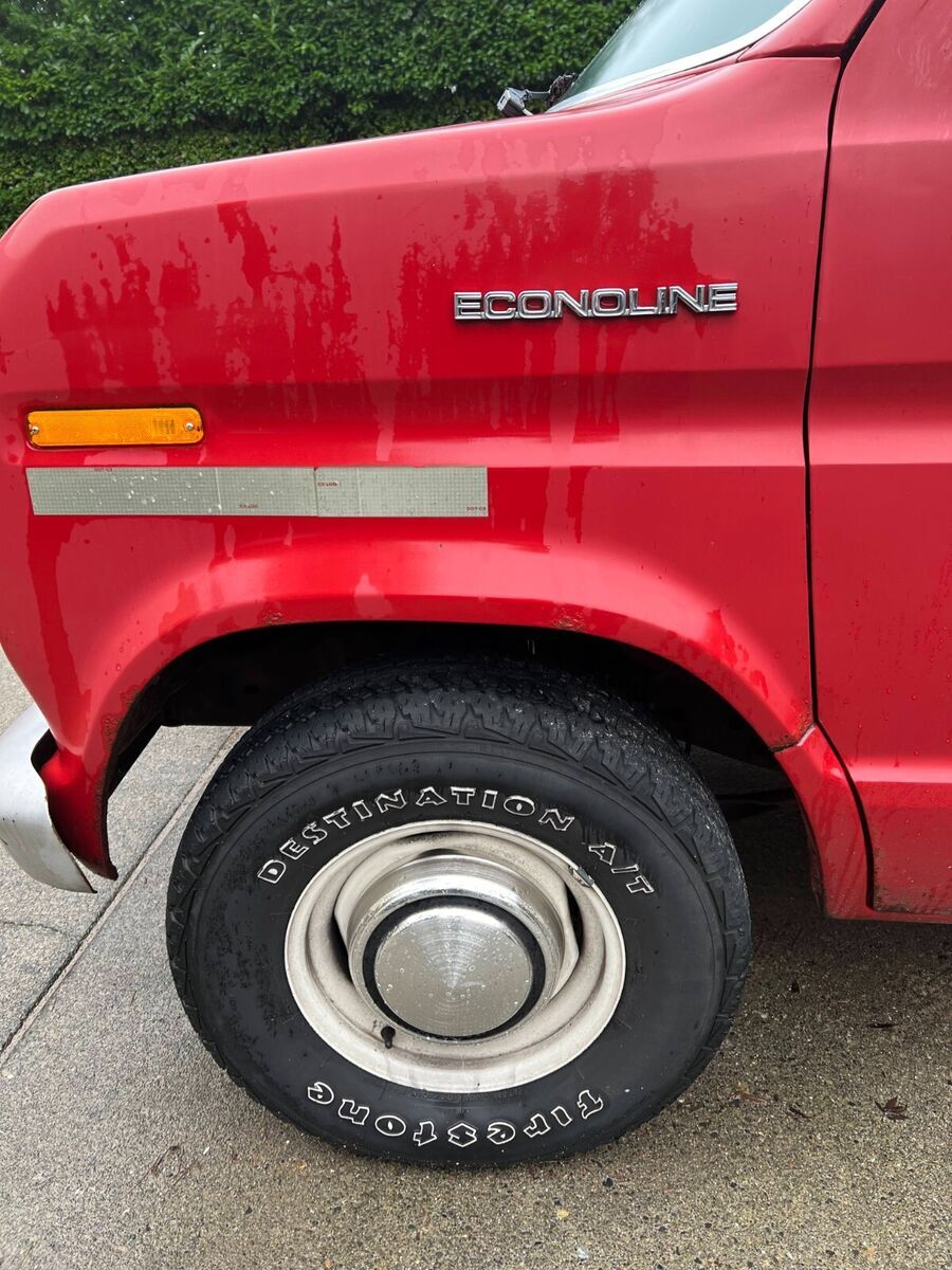 1982 Ford E-Series Van - photo 3