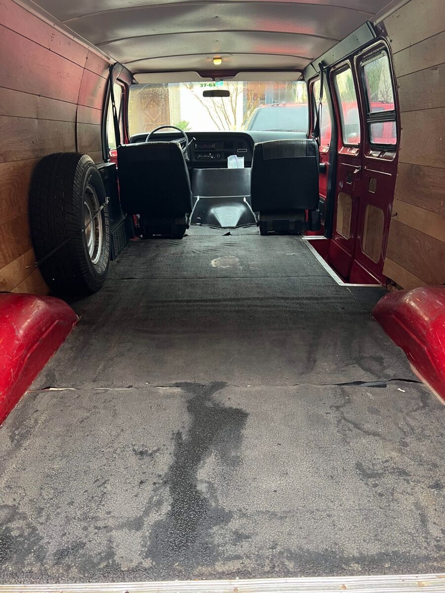 1982 Ford E-Series Van - photo 8