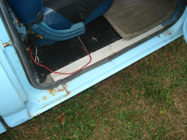 1982 Ford F-100 Custom Standard Cab Pickup 2-Door - photo 12