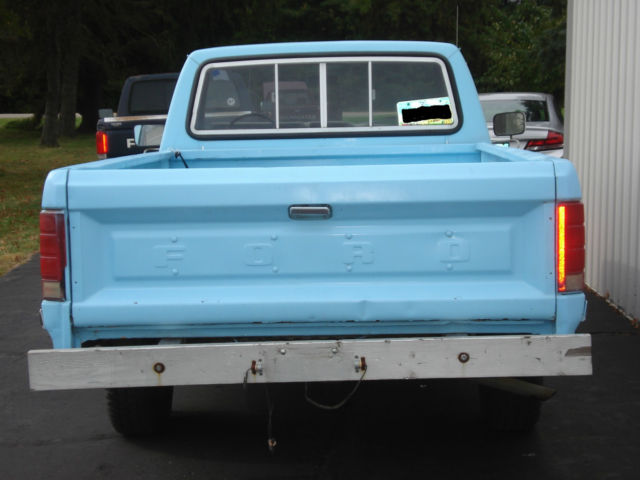 1982 Ford F-100 Custom Standard Cab Pickup 2-Door - photo 3