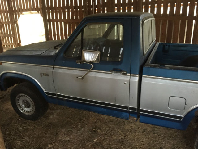 1982 Ford F-150 Custom Standard Cab Pickup 2-Door - photo 13