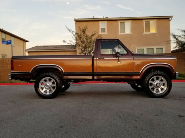 1982 Ford F-250 4X4 AUTOMATIC RUST FREE CALIFORNIA TRUCK 4WD F250 - photo 9