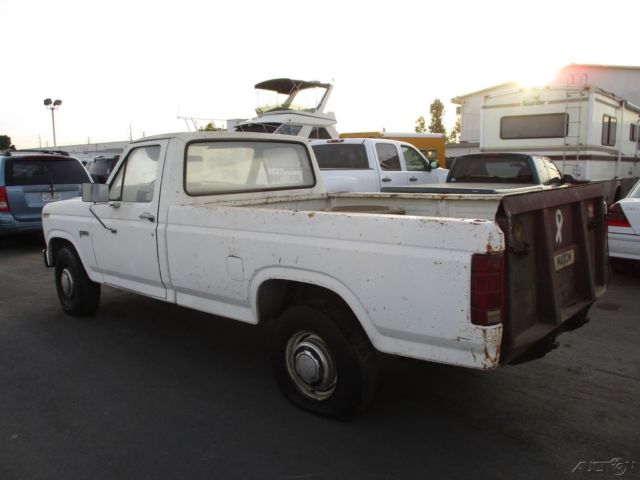 1982 Ford F-250 - photo 3