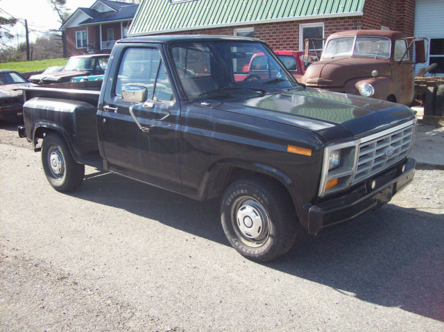 1982 Ford F100 Stepside Pickup Strong 302 Flareside Bed 1983 1981 1980 F150 1982 Ford F-100