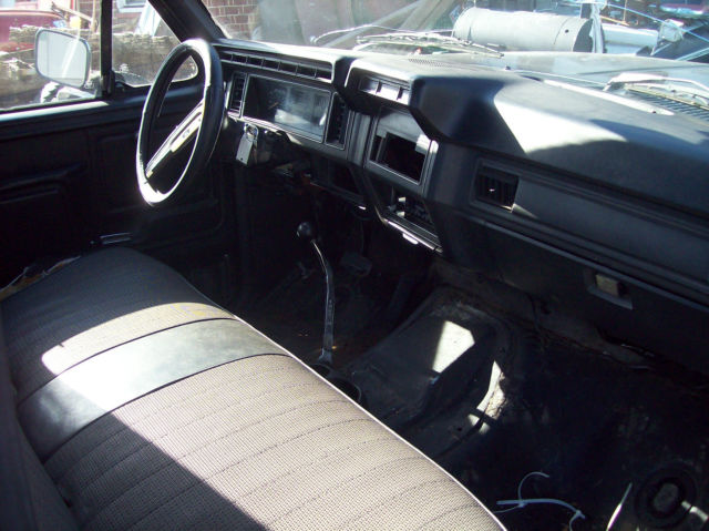 1982 Ford F-100 - photo 12