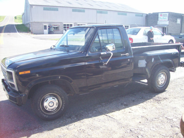 1982 Ford F-100 - photo 3