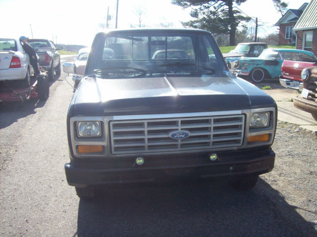 1982 Ford F-100 - photo 6