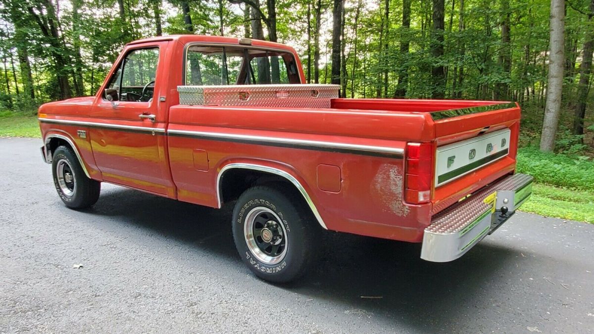 1982 Ford F-100 XLT - photo 6