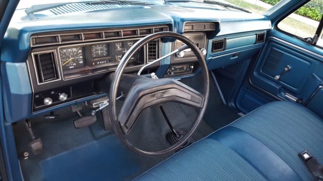 1982 Ford F-250 EXPLORER 4X4 CALIFORNIA TRUCK 80K ORIGINAL MILES - photo 11