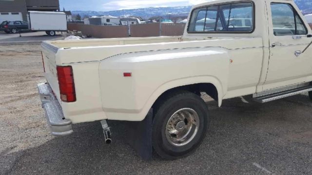 1982 Ford F-350 - photo 3