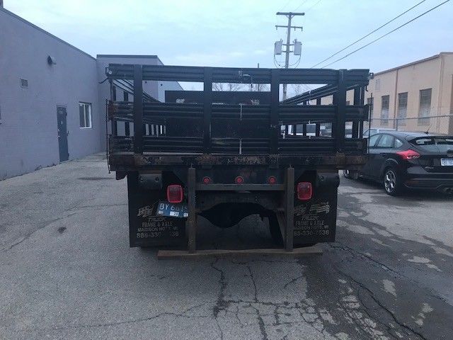 1982 Ford F700 Stake Truck - photo 5