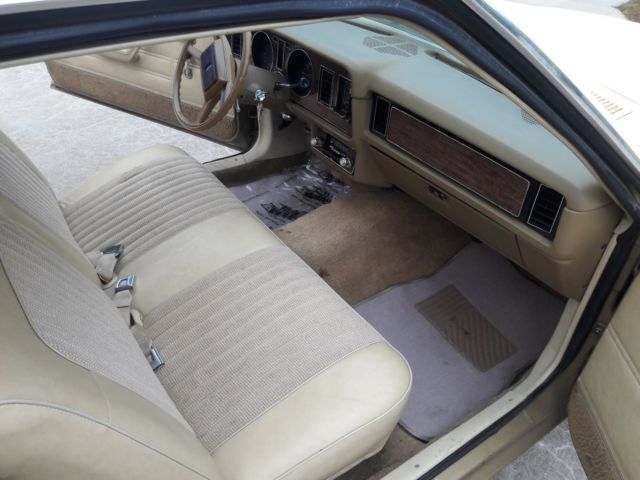 1982 Ford Fairmont Futura - photo 12