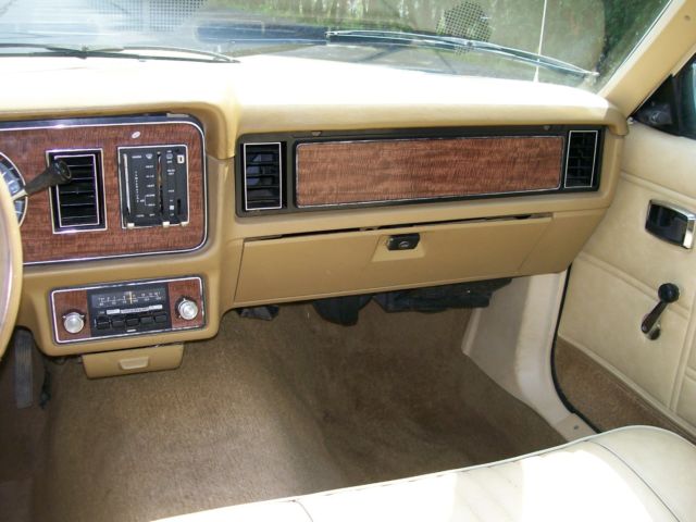 1982 Ford Fairmont futura - photo 11