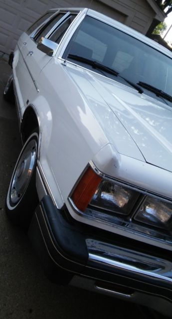 1982 Ford Ford Granada - photo 2
