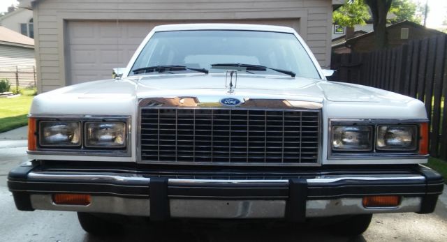 1982 Ford Ford Granada - photo 3