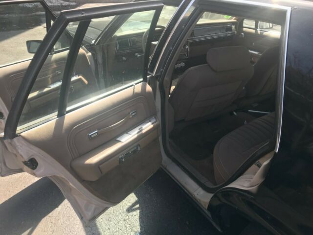 1982 Ford Crown Victoria - photo 13