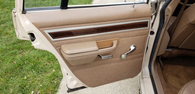 1982 Ford LTD - photo 13