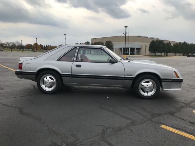 1982 Ford Mustang GT - photo 3