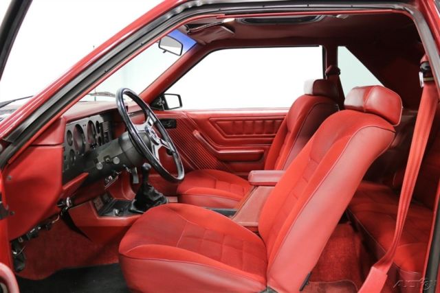 1982 Ford Mustang GT - photo 4