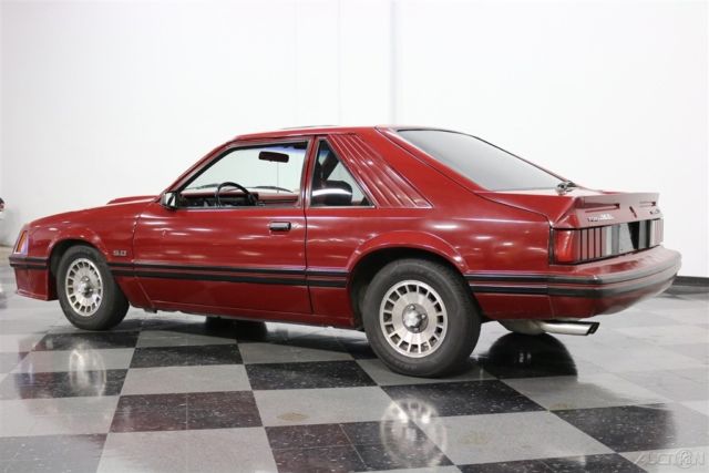 1982 Ford Mustang GT - photo 8