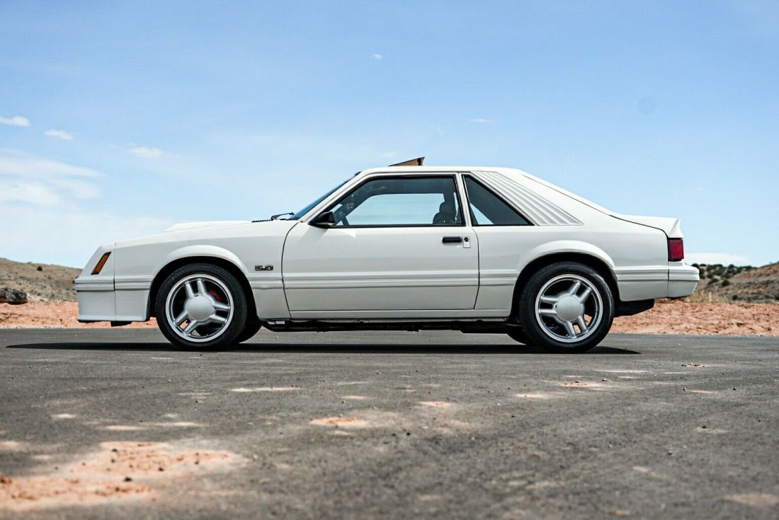1982 Ford Mustang GT - photo 2