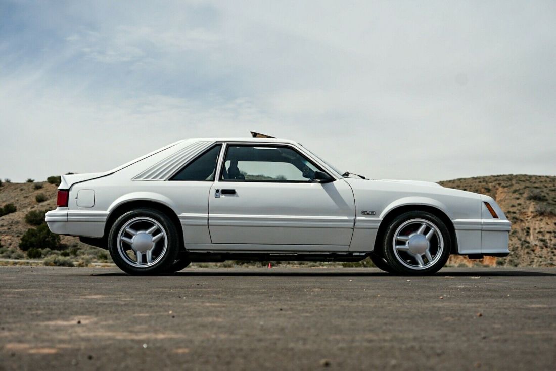 1982 Ford Mustang GT - photo 3