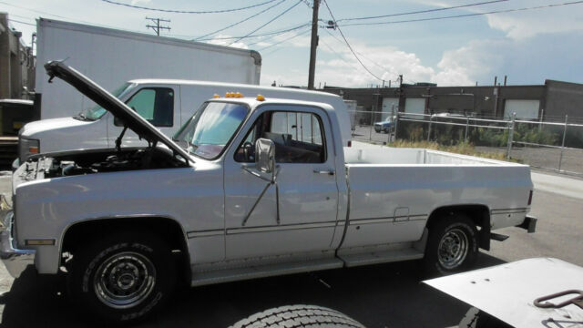 1982 GMC 2500 Camper Special, 383 GM Crate Motor Auto Trans 2WD. 1982 GMC Sierra 2500