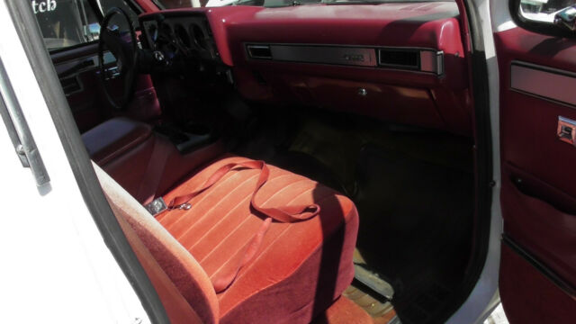 1982 GMC Sierra 2500 - photo 11