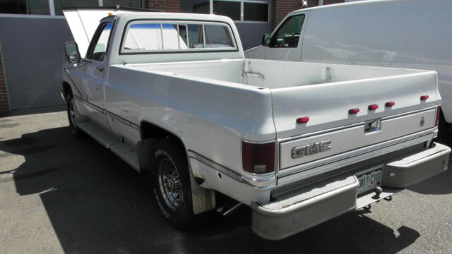 1982 GMC Sierra 2500 - photo 6