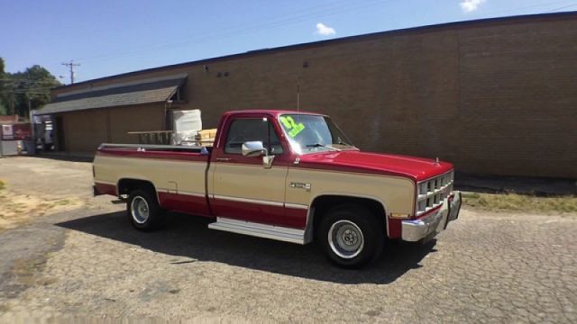 1982 GMC C1500 Pickup 2WD -- - photo 2