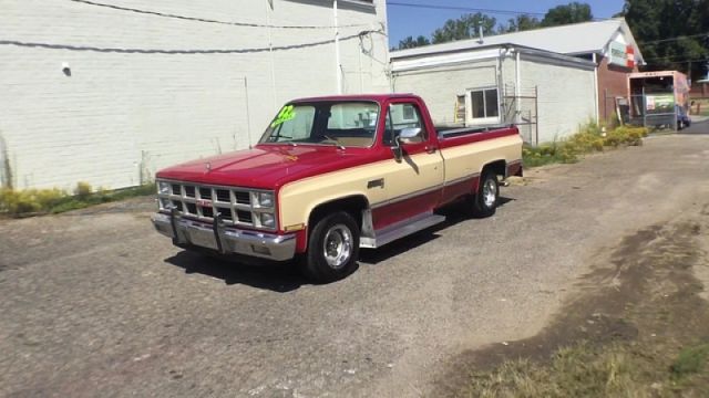 1982 GMC C1500 Pickup 2WD -- - photo 4
