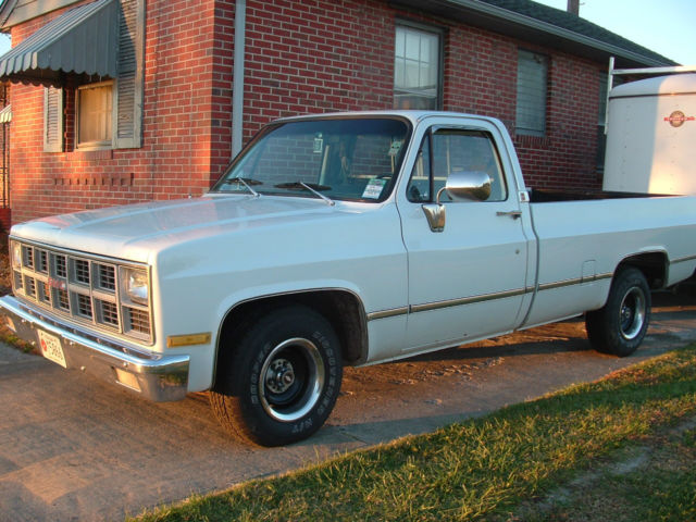 1982 GMC Other body side molding - photo 3