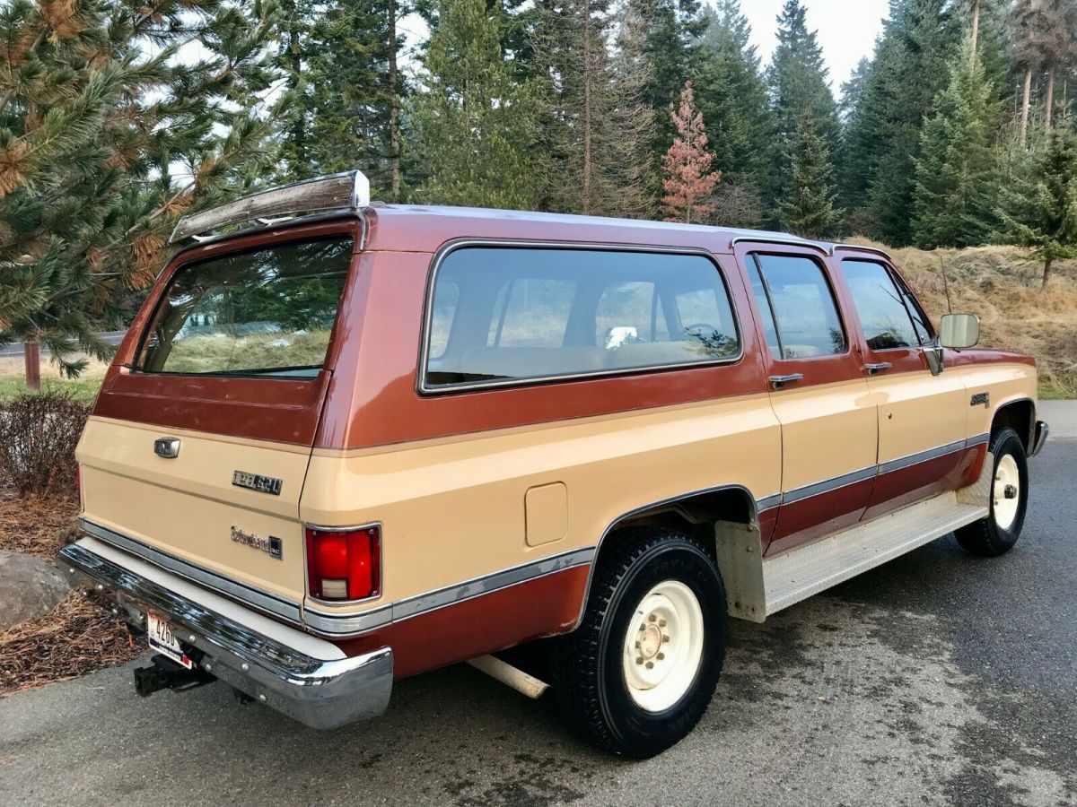 1982 GMC Suburban 2500 4x4 Sierra Classic 6.2 Dsl 2 Owner Survivor - photo 3