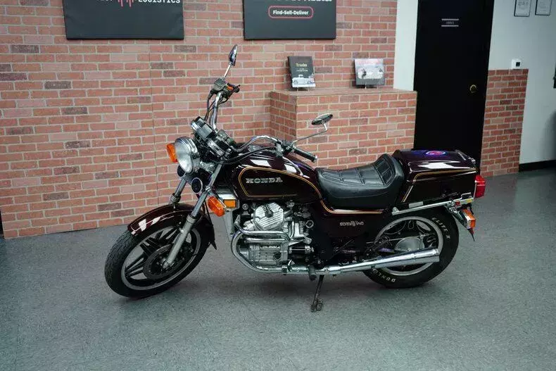 1982 Honda Silverwing 18160 Miles Maroon 5 Speed 1982 Honda Silverwing